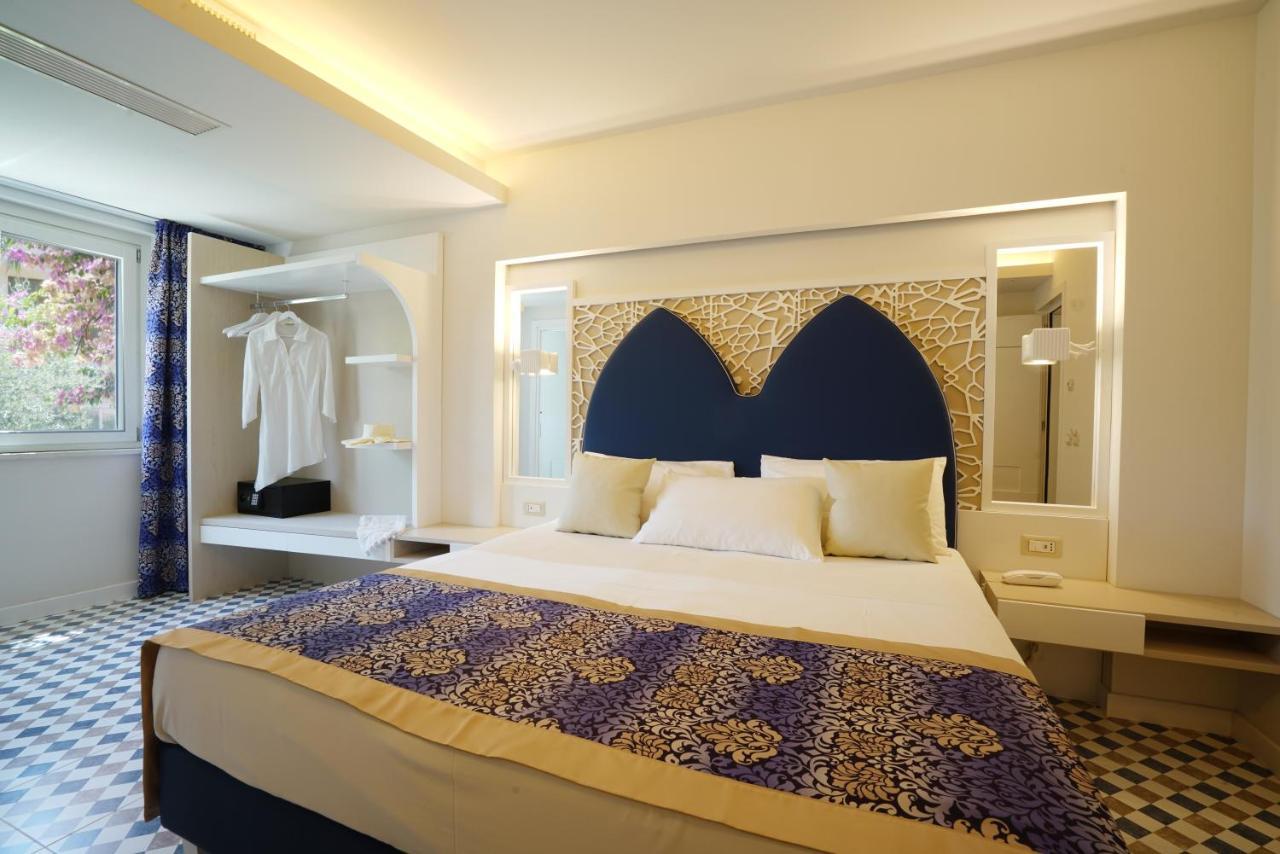 Suite Hotel L'Oasi Di Riaci (Adults Only) 圣多米尼卡 外观 照片